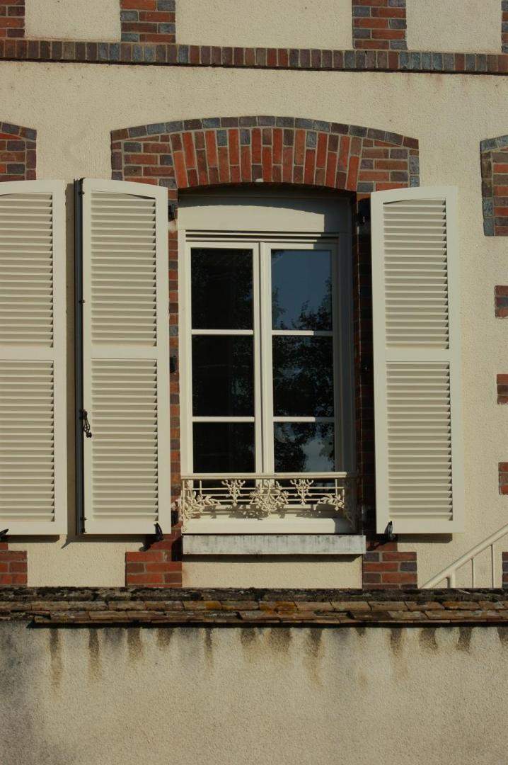 Fenêtre maison Sens