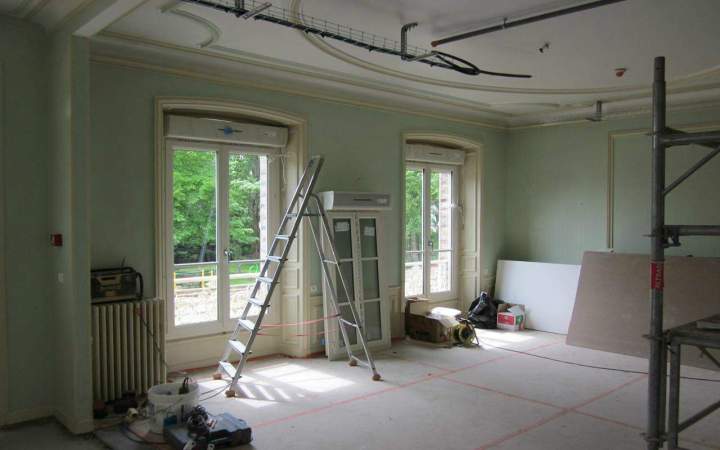 Fenêtre maison en construction Sens