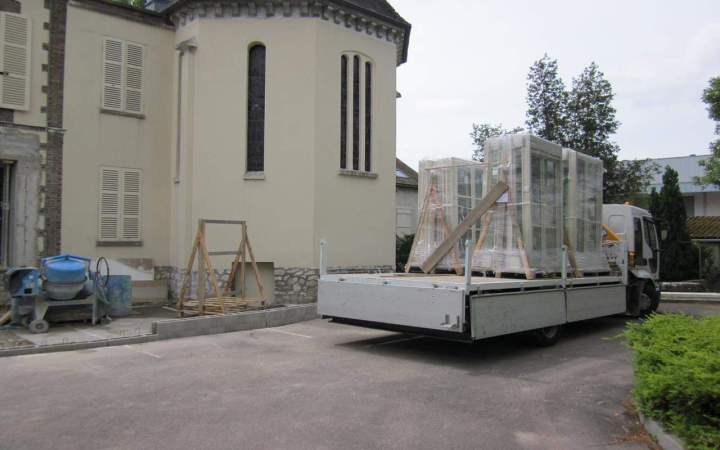 Transport fenêtre en camion Sens