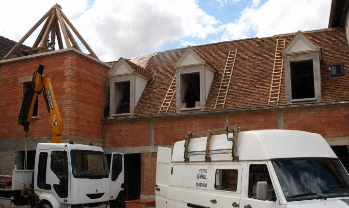 Travaux toiture maison Sens
